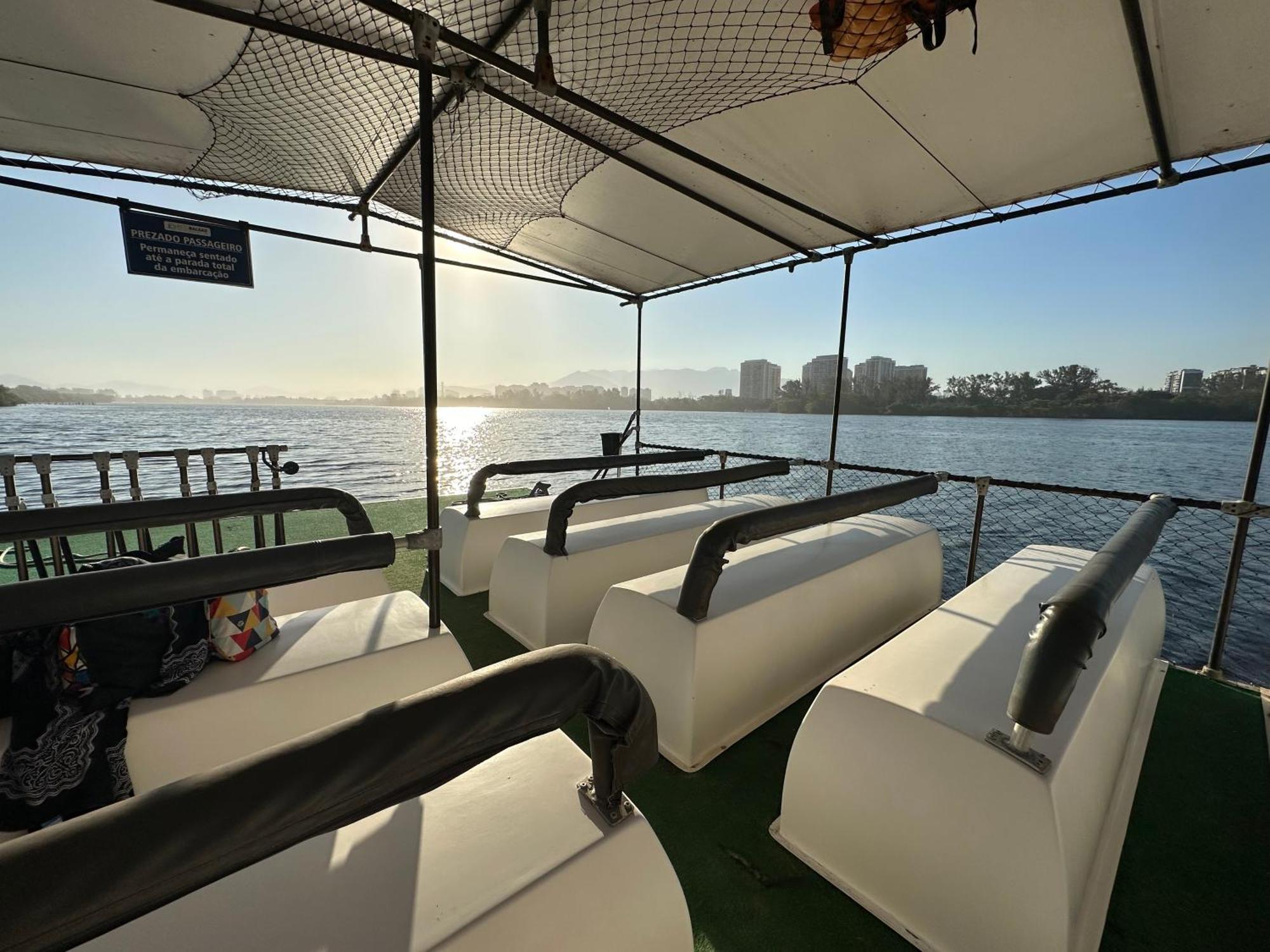 Flat Com Vista Panoramica -15- Na Barra Da Tijuca - Estacionamento Gratuito - Frigobar - Ar Condicionado - Piscina - Academia - Balsa Para Praia Gratis - Varanda - Vista Parcial Mar E Lagoa Rio de Janeiro Exterior photo
